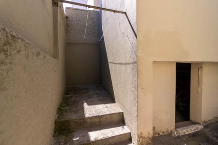 Casa para alugar com 35m², 1 quarto e sem vaga Casa para alugar com 35m², 1 quarto e sem vagaQuintal Compartilhado