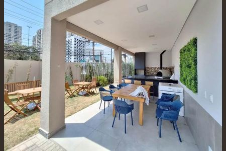 Apartamento para alugar com 37m², 2 quartos e sem vaga Apartamento para alugar com 37m², 2 quartos e sem vagaÁrea comum - Churrasqueira