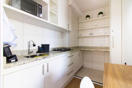 Apartamento para alugar com 37m², 2 quartos e sem vaga Apartamento para alugar com 37m², 2 quartos e sem vagaBanheiro Social