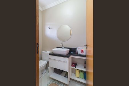 Casa à venda com 92m², 3 quartos e 4 vagasLavabo