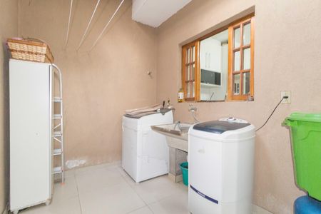 Casa à venda com 92m², 3 quartos e 4 vagasÁrea de Serviço