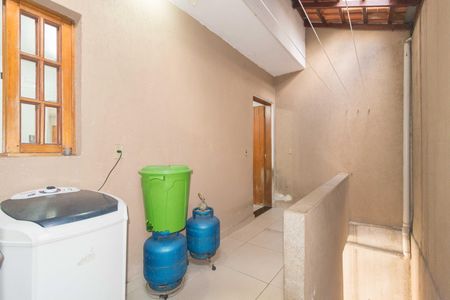 Casa à venda com 92m², 3 quartos e 4 vagasÁrea de Serviço