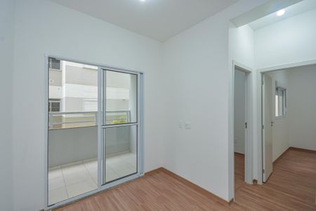 Apartamento à venda com 44m², 2 quartos e sem vaga Apartamento à venda com 44m², 2 quartos e sem vagaSala