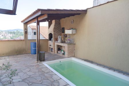 Casa à venda com 80m², 3 quartos e 5 vagas Casa à venda com 80m², 3 quartos e 5 vagasQuintal