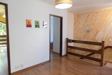 Casa à venda com 80m², 3 quartos e 5 vagas Casa à venda com 80m², 3 quartos e 5 vagasSala