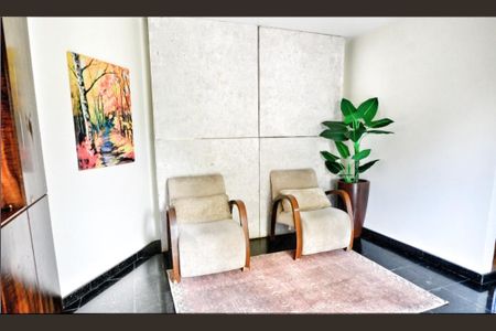 Apartamento à venda com 150m², 4 quartos e 2 vagas Apartamento à venda com 150m², 4 quartos e 2 vagasHall social