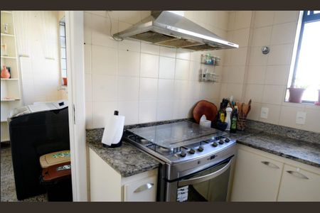 Apartamento à venda com 150m², 4 quartos e 2 vagas Apartamento à venda com 150m², 4 quartos e 2 vagasCozinha