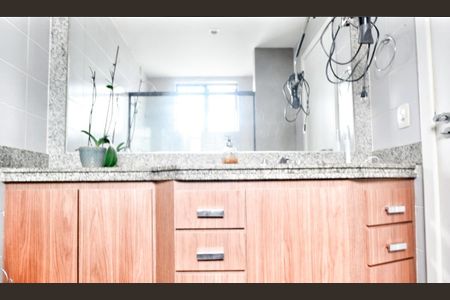 Apartamento à venda com 150m², 4 quartos e 2 vagas Apartamento à venda com 150m², 4 quartos e 2 vagasBanheiro