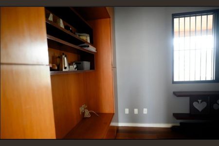 Apartamento à venda com 150m², 4 quartos e 2 vagas Apartamento à venda com 150m², 4 quartos e 2 vagasQuarto 2