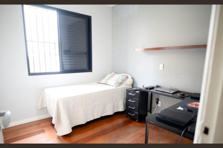 Apartamento à venda com 150m², 4 quartos e 2 vagas Apartamento à venda com 150m², 4 quartos e 2 vagasQuarto 2