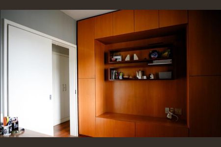 Apartamento à venda com 150m², 4 quartos e 2 vagas Apartamento à venda com 150m², 4 quartos e 2 vagasQuarto 1