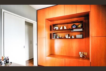 Apartamento à venda com 150m², 4 quartos e 2 vagas Apartamento à venda com 150m², 4 quartos e 2 vagasQuarto 1