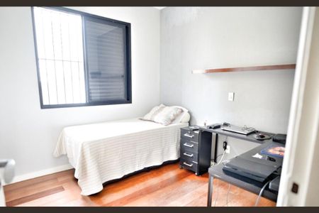 Apartamento à venda com 150m², 4 quartos e 2 vagas Apartamento à venda com 150m², 4 quartos e 2 vagasQuarto 2