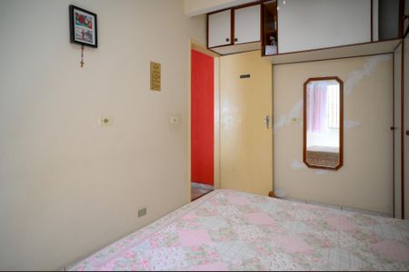 Casa à venda com 248m², 4 quartos e 2 vagas Casa à venda com 248m², 4 quartos e 2 vagasQuarto 1