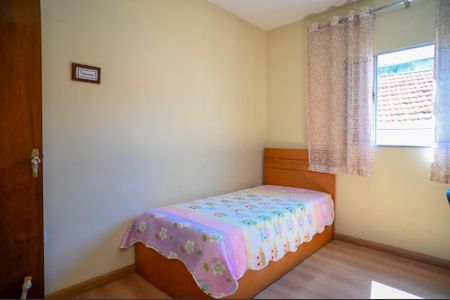 Casa à venda com 248m², 4 quartos e 2 vagas Casa à venda com 248m², 4 quartos e 2 vagasQuarto 4