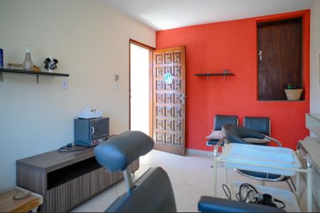 Casa à venda com 248m², 4 quartos e 2 vagas Casa à venda com 248m², 4 quartos e 2 vagasSala 3