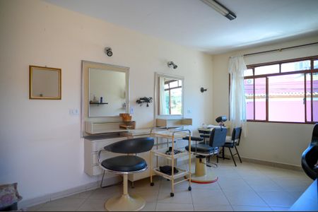 Casa à venda com 248m², 4 quartos e 2 vagas Casa à venda com 248m², 4 quartos e 2 vagasSala 3