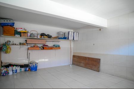 Casa à venda com 248m², 4 quartos e 2 vagas Casa à venda com 248m², 4 quartos e 2 vagasGaragem