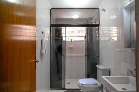 Casa à venda com 248m², 4 quartos e 2 vagas Casa à venda com 248m², 4 quartos e 2 vagasBanheiro 1