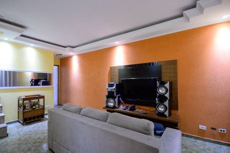 Casa à venda com 128m², 3 quartos e 2 vagas Casa à venda com 128m², 3 quartos e 2 vagasSala