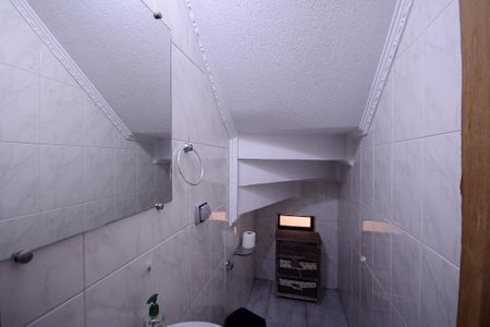 Casa à venda com 128m², 3 quartos e 2 vagas Casa à venda com 128m², 3 quartos e 2 vagasLavabo