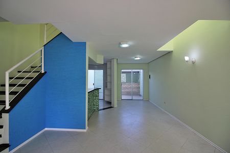 Casa à venda com 125m², 3 quartos e 2 vagasSala