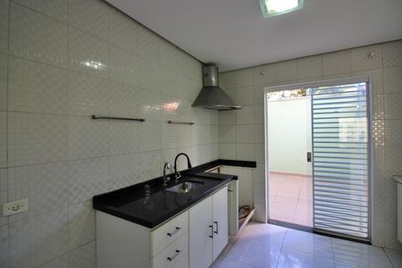Casa à venda com 125m², 3 quartos e 2 vagasCozinha