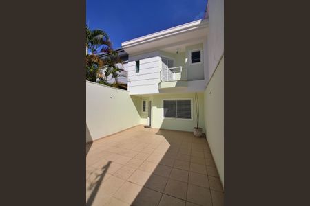 Casa à venda com 125m², 3 quartos e 2 vagasGaragem