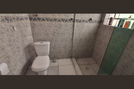 Casa para alugar com 150m², 2 quartos e 1 vaga Casa para alugar com 150m², 2 quartos e 1 vagaBanheiro Social