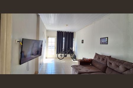 Casa para alugar com 150m², 2 quartos e 1 vaga Casa para alugar com 150m², 2 quartos e 1 vagaSala