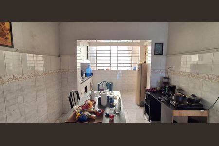 Casa para alugar com 150m², 2 quartos e 1 vaga Casa para alugar com 150m², 2 quartos e 1 vagaCozinha