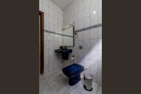 Casa à venda com 95m², 3 quartos e 2 vagasBanheiro de Serviço