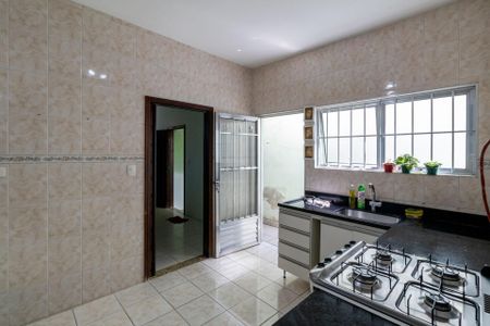 Casa à venda com 95m², 3 quartos e 2 vagasCozinha