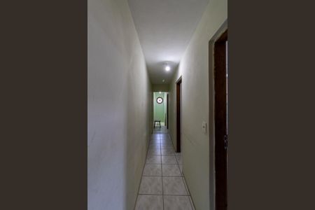 Casa à venda com 95m², 3 quartos e 2 vagasCorredor