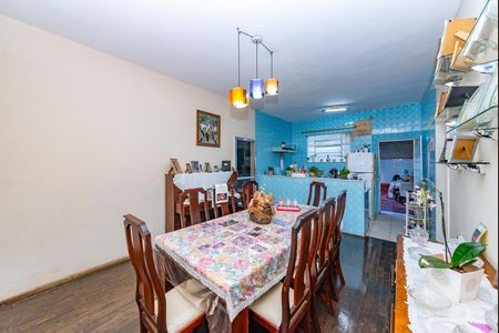 Casa à venda com 161m², 3 quartos e 4 vagas Casa à venda com 161m², 3 quartos e 4 vagasSala 2