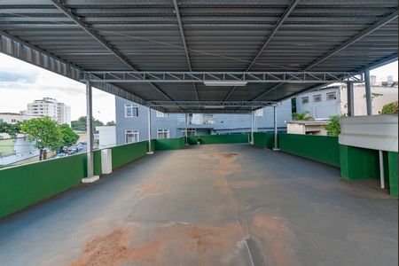 Casa à venda com 161m², 3 quartos e 4 vagas Casa à venda com 161m², 3 quartos e 4 vagasTerraço