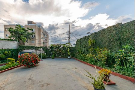 Casa à venda com 161m², 3 quartos e 4 vagas Casa à venda com 161m², 3 quartos e 4 vagasJardim - Quintal