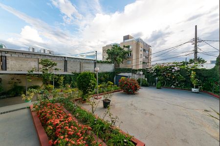 Casa à venda com 161m², 3 quartos e 4 vagas Casa à venda com 161m², 3 quartos e 4 vagasJardim - Quintal