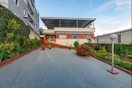 Casa à venda com 161m², 3 quartos e 4 vagas Casa à venda com 161m², 3 quartos e 4 vagasJardim - Quintal