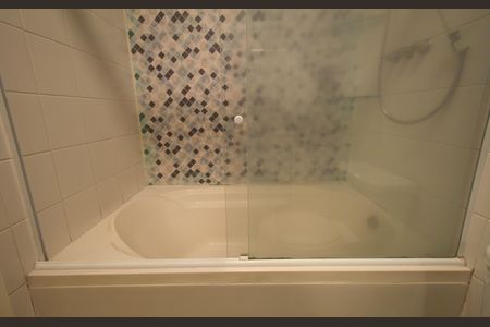 Apartamento para alugar com 270m², 3 quartos e 3 vagas Apartamento para alugar com 270m², 3 quartos e 3 vagasBanheiro 3