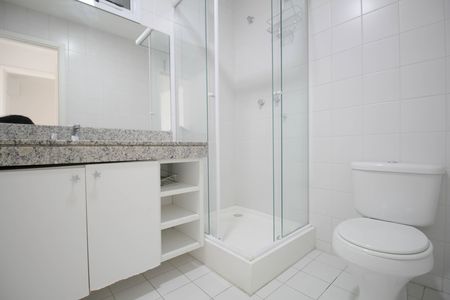 Apartamento para alugar com 270m², 3 quartos e 3 vagas Apartamento para alugar com 270m², 3 quartos e 3 vagasBanheiro 2
