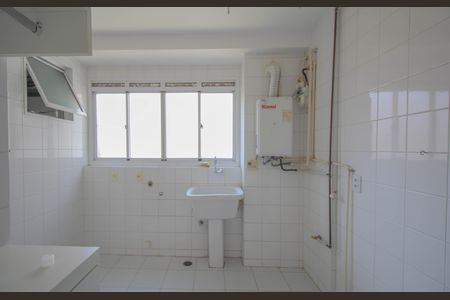 Apartamento para alugar com 270m², 3 quartos e 3 vagas Apartamento para alugar com 270m², 3 quartos e 3 vagasÁrea de Serviço