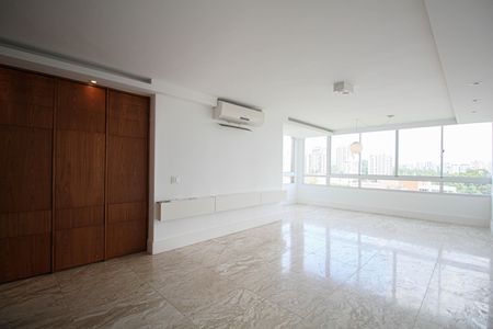 Apartamento para alugar com 270m², 3 quartos e 3 vagas Apartamento para alugar com 270m², 3 quartos e 3 vagasSala