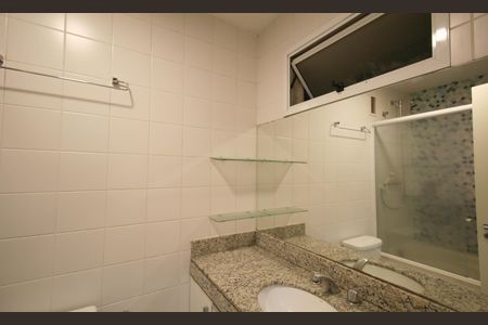 Apartamento para alugar com 270m², 3 quartos e 3 vagas Apartamento para alugar com 270m², 3 quartos e 3 vagasBanheiro 3