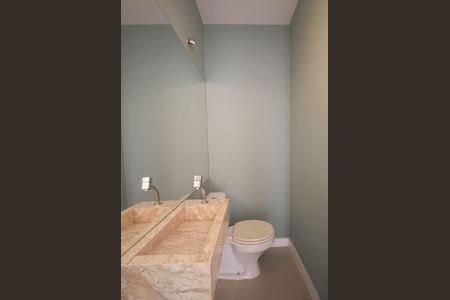 Apartamento para alugar com 270m², 3 quartos e 3 vagas Apartamento para alugar com 270m², 3 quartos e 3 vagasBanheiro 4