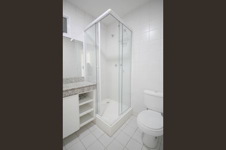 Apartamento para alugar com 270m², 3 quartos e 3 vagas Apartamento para alugar com 270m², 3 quartos e 3 vagasBanheiro 2