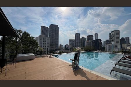 Studio para alugar com 28m², 1 quarto e sem vagaPiscina