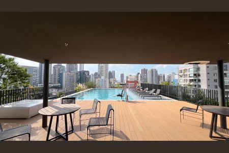 Studio para alugar com 28m², 1 quarto e sem vagaPiscina