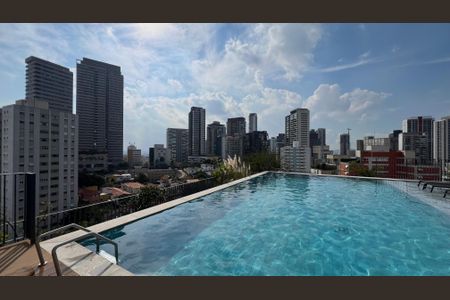 Studio para alugar com 28m², 1 quarto e sem vagaPiscina