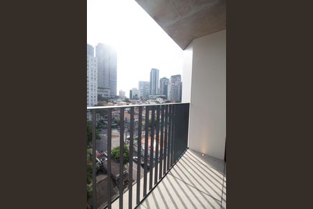 Studio para alugar com 28m², 1 quarto e sem vaga Studio para alugar com 28m², 1 quarto e sem vagaVaranda do Studio